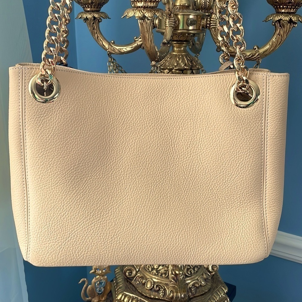 Brand New Valentino Luisa Rock Leather Chain Shoulder Bag Creamy Mousse Studded - Picture 5 of 16